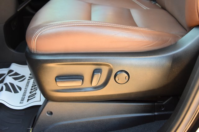Used 2019 Toyota Sienna Limited Premium FWD image 13