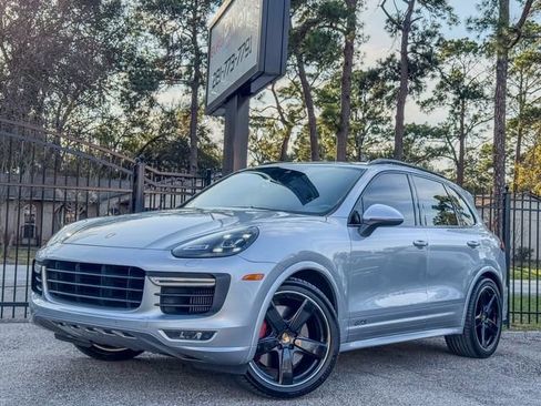 Used 2016 Porsche Cayenne GTS image 1