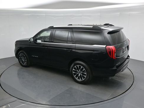 Certified 2025 Ford Expedition Platinum image 42