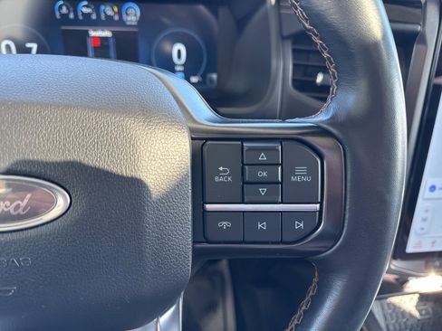 Certified 2023 Ford Expedition Max Platinum image 31