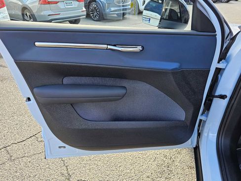 New 2026 Volvo EX30 Cross Country Ultra image 23