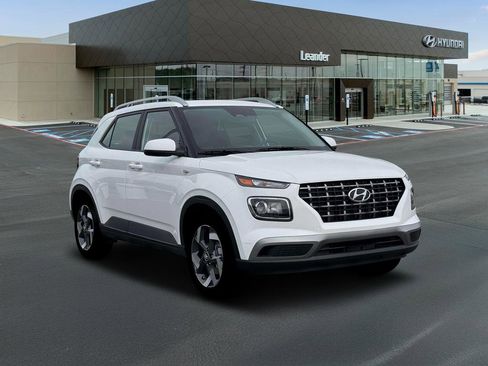 New 2026 Hyundai Venue SEL image 11