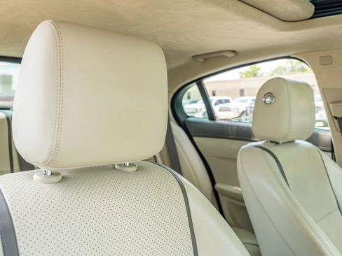 Used 2012 Jaguar XF Portfolio image 46