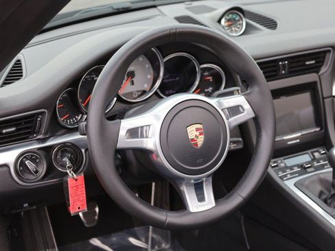Used 2015 Porsche 911 Carrera S RWD image 24