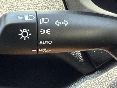 Used 2023 Toyota RAV4 XLE w/ Convenience Package FWD image 33