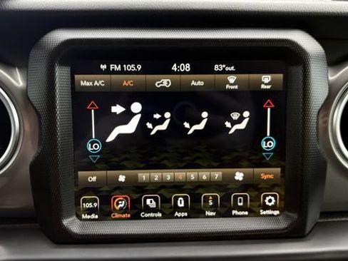 Used 2023 Jeep Wrangler Unlimited Sahara AWD/4WD image 22