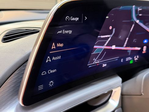 New 2026 Cadillac Lyriq Premium Luxury AWD/4WD image 35