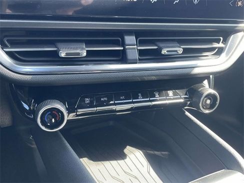 New 2026 Chevrolet Equinox EV LT image 15