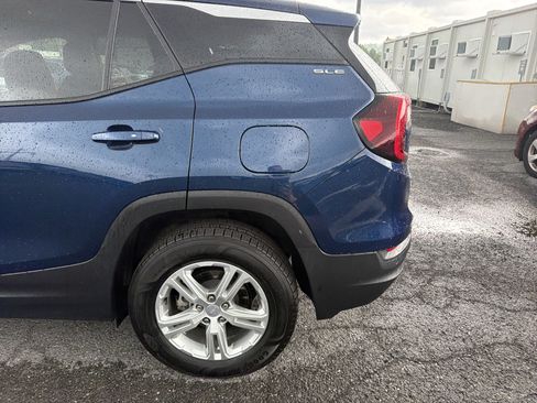 Used 2022 GMC Terrain SLE w/ Driver Convenience Package AWD/4WD image 7