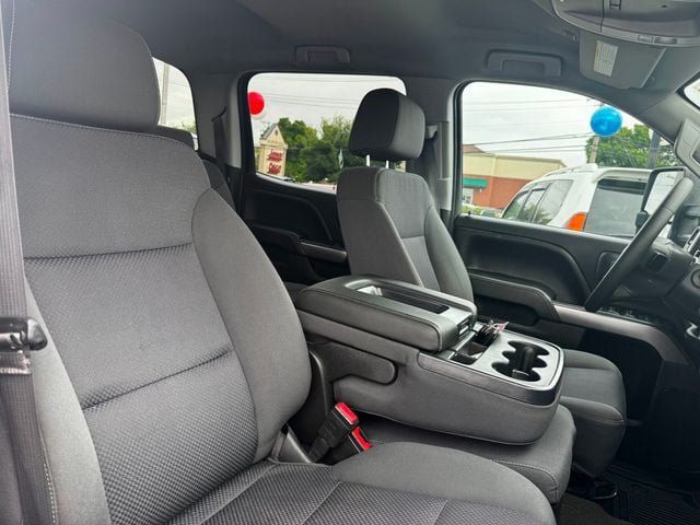 Used 2018 Chevrolet Silverado 2500 LT AWD/4WD image 19