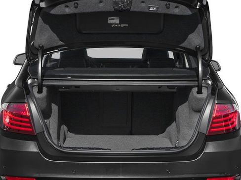 Used 2016 BMW 535i Sedan image 11