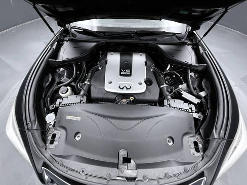 Used 2017 INFINITI Q70 L 3.7 AWD/4WD image 31