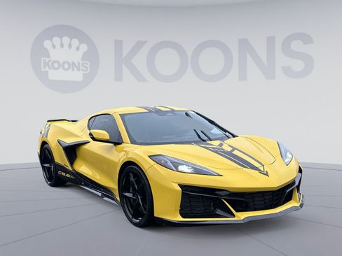 Used 2025 Chevrolet Corvette E-Ray w/ Battery Protection Package AWD/4WD image 2