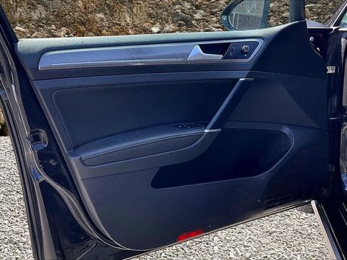 Used 2018 Volkswagen Golf Alltrack SE image 18