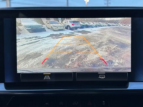 Used 2022 Chevrolet Silverado 1500 LT image 22