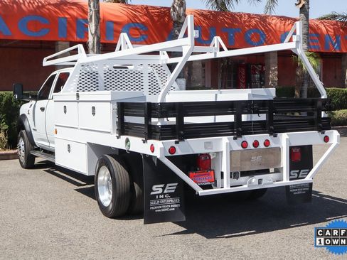 Used 2022 RAM 5500 Tradesman w/ Chrome Appearance Group image 6