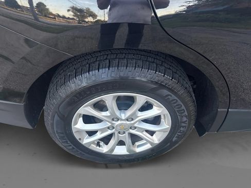 Used 2019 Chevrolet Equinox LS w/ LS Convenience Package FWD image 23