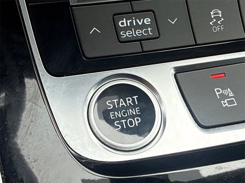 Used 2023 Audi Q7 2.0T Premium image 27