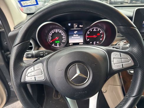 Used 2017 Mercedes-Benz GLC 300 image 6