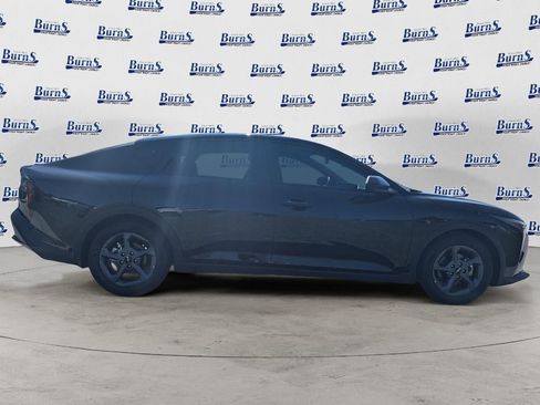 Used 2025 Kia K4 FWD image 2