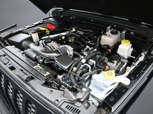 Used 2023 Jeep Gladiator Sport AWD/4WD image 41