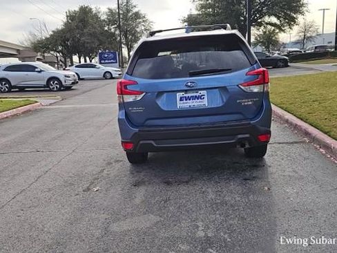 Used 2020 Subaru Forester Premium image 4