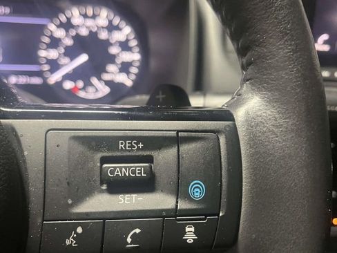 Used 2023 Nissan Rogue SL image 22