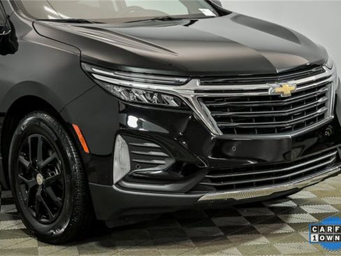 Used 2023 Chevrolet Equinox LT image 2