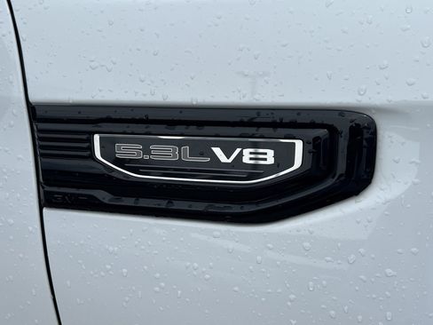 Used 2023 GMC Sierra 1500 Elevation w/ X31 Off-Road Package AWD/4WD image 9