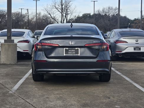 Used 2024 Honda Civic Touring image 7