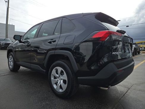 Used 2025 Toyota RAV4 LE image 5