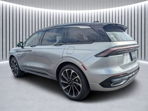 New 2026 Lincoln Nautilus Black Label image 5