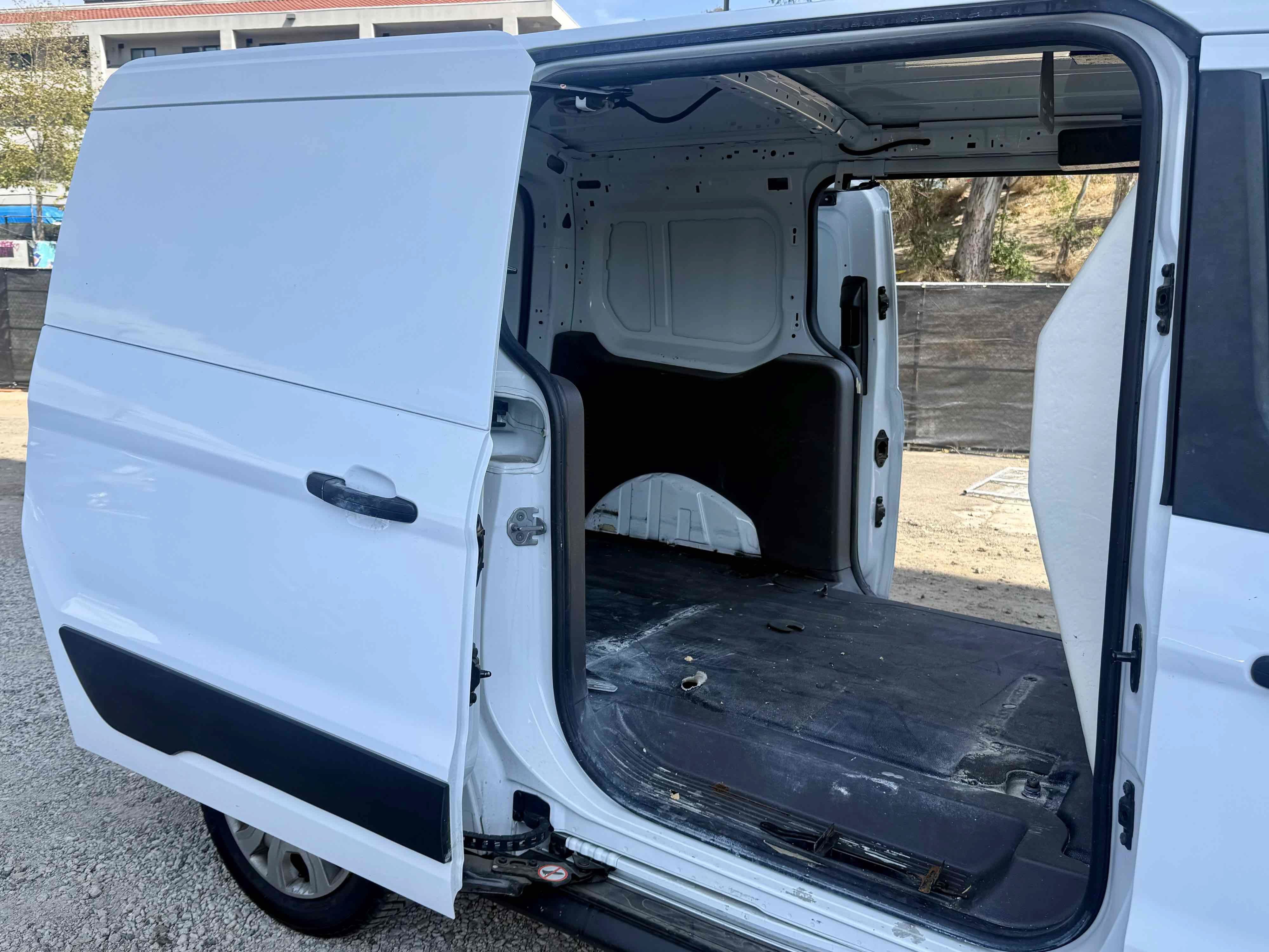 Used 2020 Ford Transit Connect XL FWD image 14