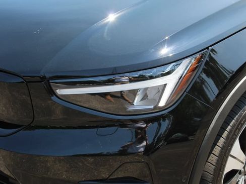 Certified 2023 Volvo C40 P8 Recharge Plus w/ Climate Package AWD/4WD image 10