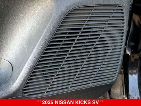 Certified 2025 Nissan Kicks SV w/ SV Premium Package AWD/4WD image 15