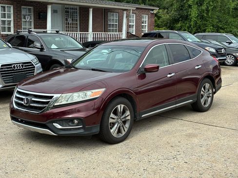 Used 2014 Honda Crosstour EX image 2