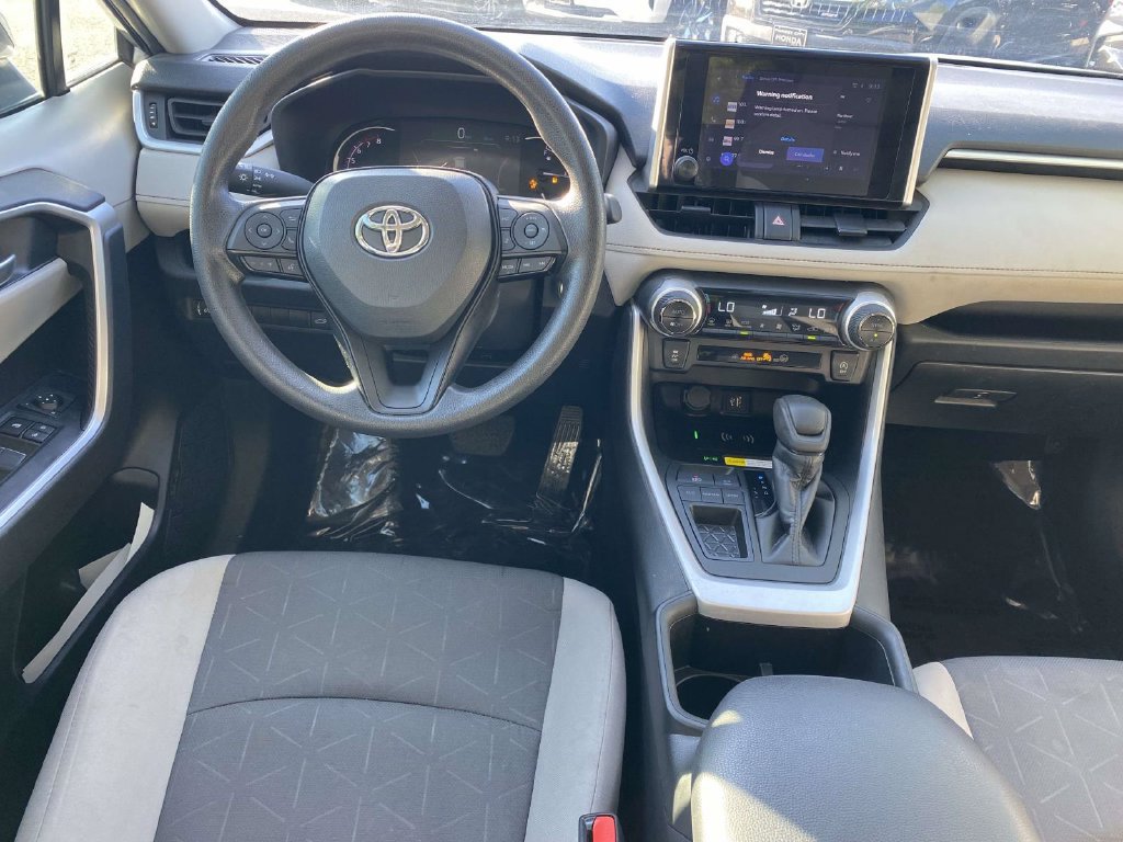 Used 2024 Toyota RAV4 XLE w/ Convenience Package FWD image 9