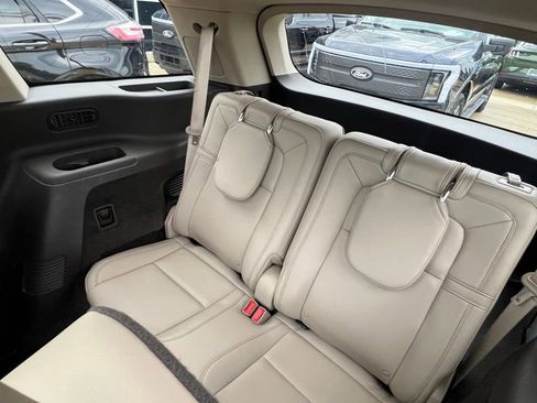 Used 2023 Lincoln Aviator Reserve w/ Equipment Group 201A image 21