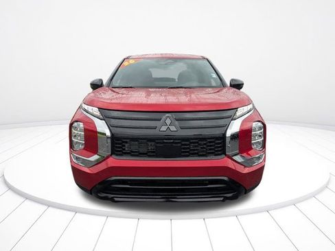 New 2026 Mitsubishi Outlander LE FWD image 9