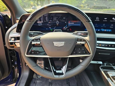 New 2026 Cadillac Lyriq Sport AWD/4WD image 24