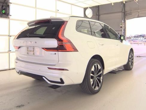 Used 2026 Volvo XC60 B5 Plus AWD/4WD image 5