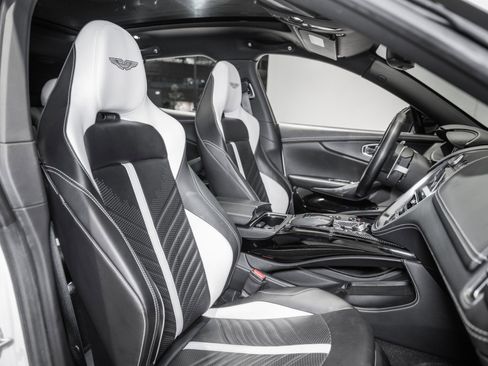 Used 2023 Aston Martin DBX 707 image 22