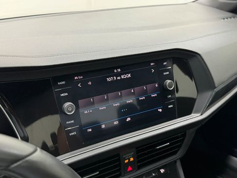 Used 2019 Volkswagen Jetta GLI FWD image 25