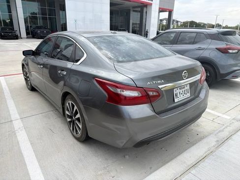 Used 2018 Nissan Altima 2.5 SV FWD image 6
