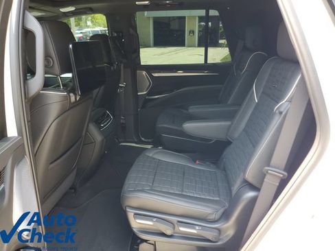 Certified 2026 Cadillac Escalade V w/ LPO, ONYX Package AWD/4WD image 14