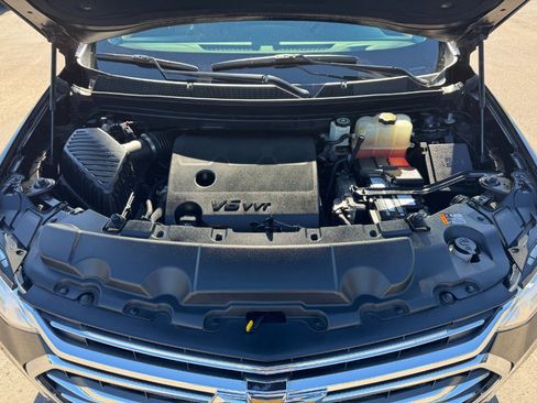 Used 2018 Chevrolet Traverse High Country AWD/4WD image 26