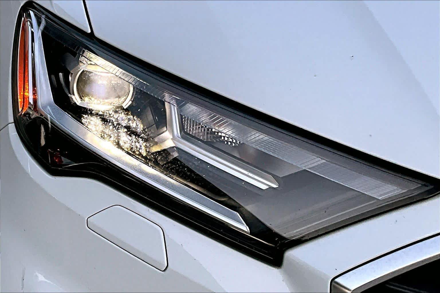 Used 2023 Audi Q7 3.0T Premium Plus AWD/4WD image 28