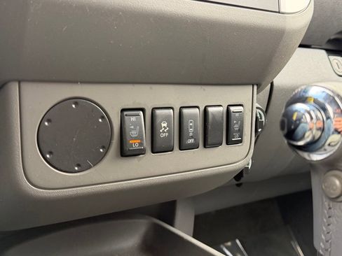 Used 2016 Nissan Frontier SV w/ SV Value Truck Package image 34