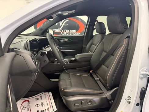 New 2026 Chevrolet Traverse High Country w/ LPO, Floor Liner Package image 12