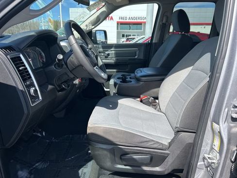 Used 2024 RAM 1500 Classic SLT AWD/4WD image 3